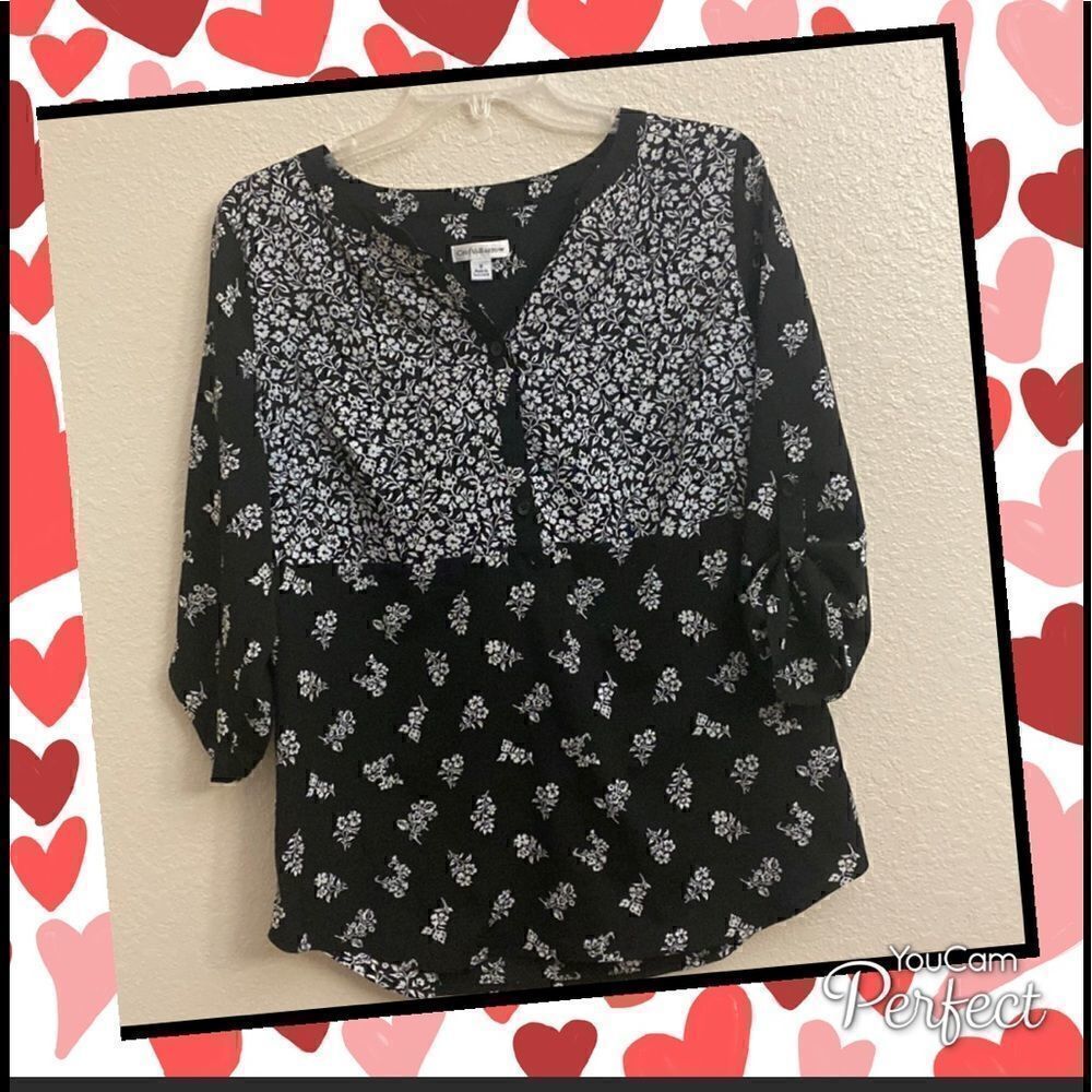 πΈCroft&BarrowβhalfβsleeveβnavyΒ floralβdesignβtop
